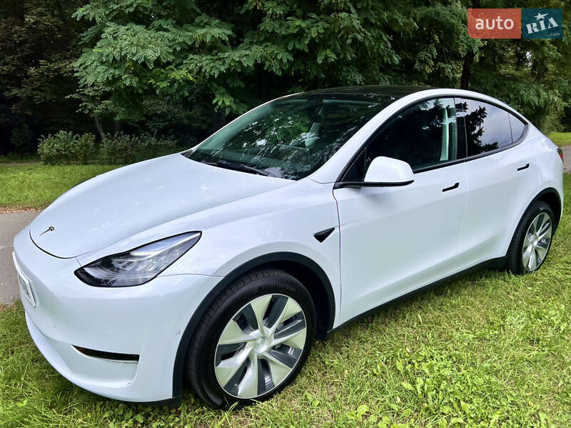Внедорожник / Кроссовер Tesla Model Y 2021 в 