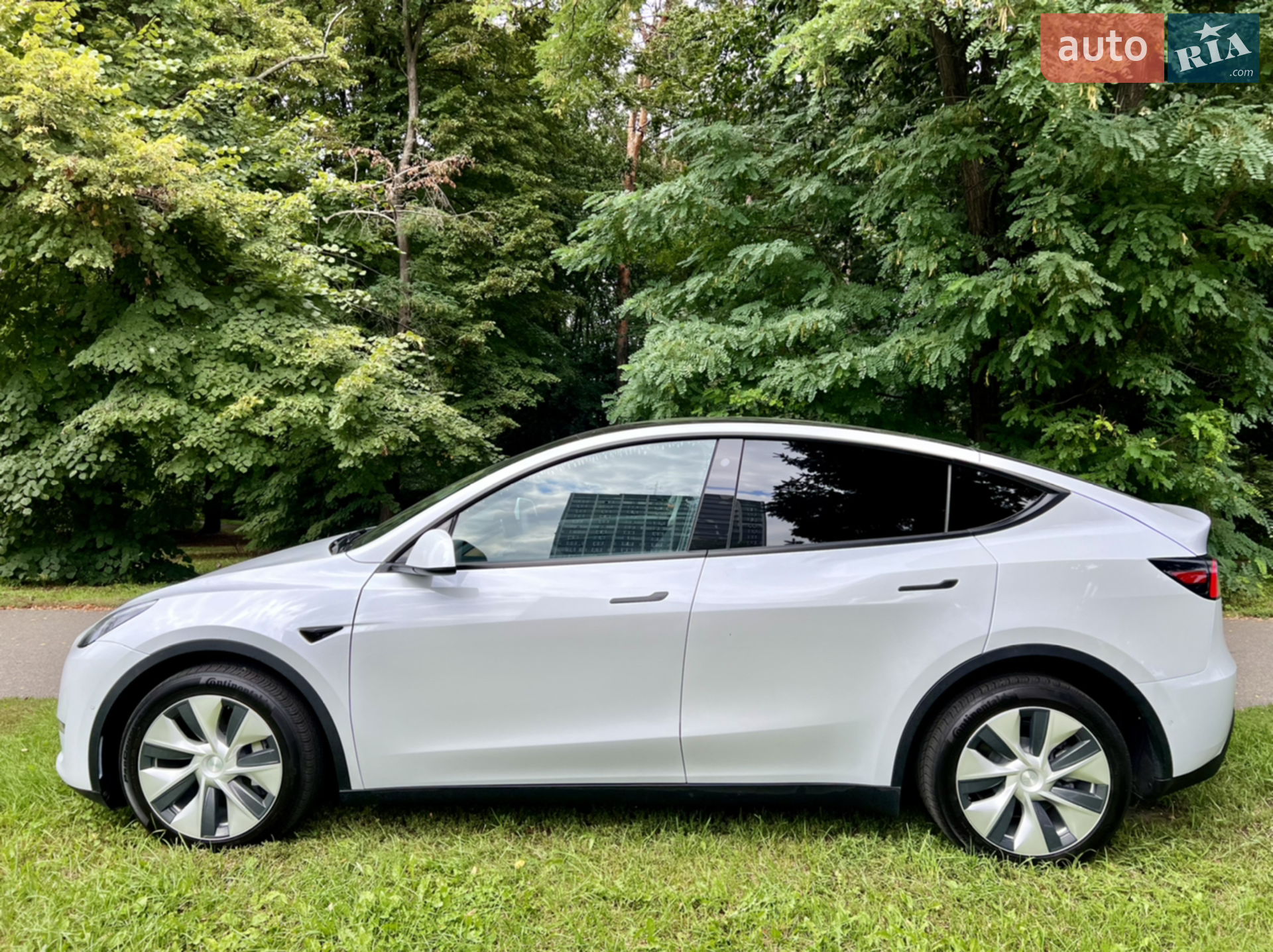 2021 Tesla Model Y - мініатюра 2