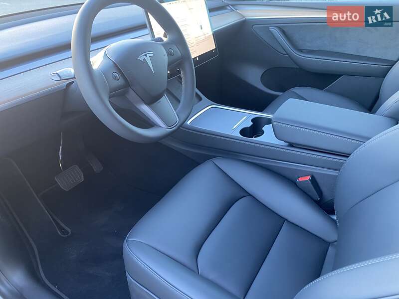 Внедорожник / Кроссовер Tesla Model Y 2022 в Киеве