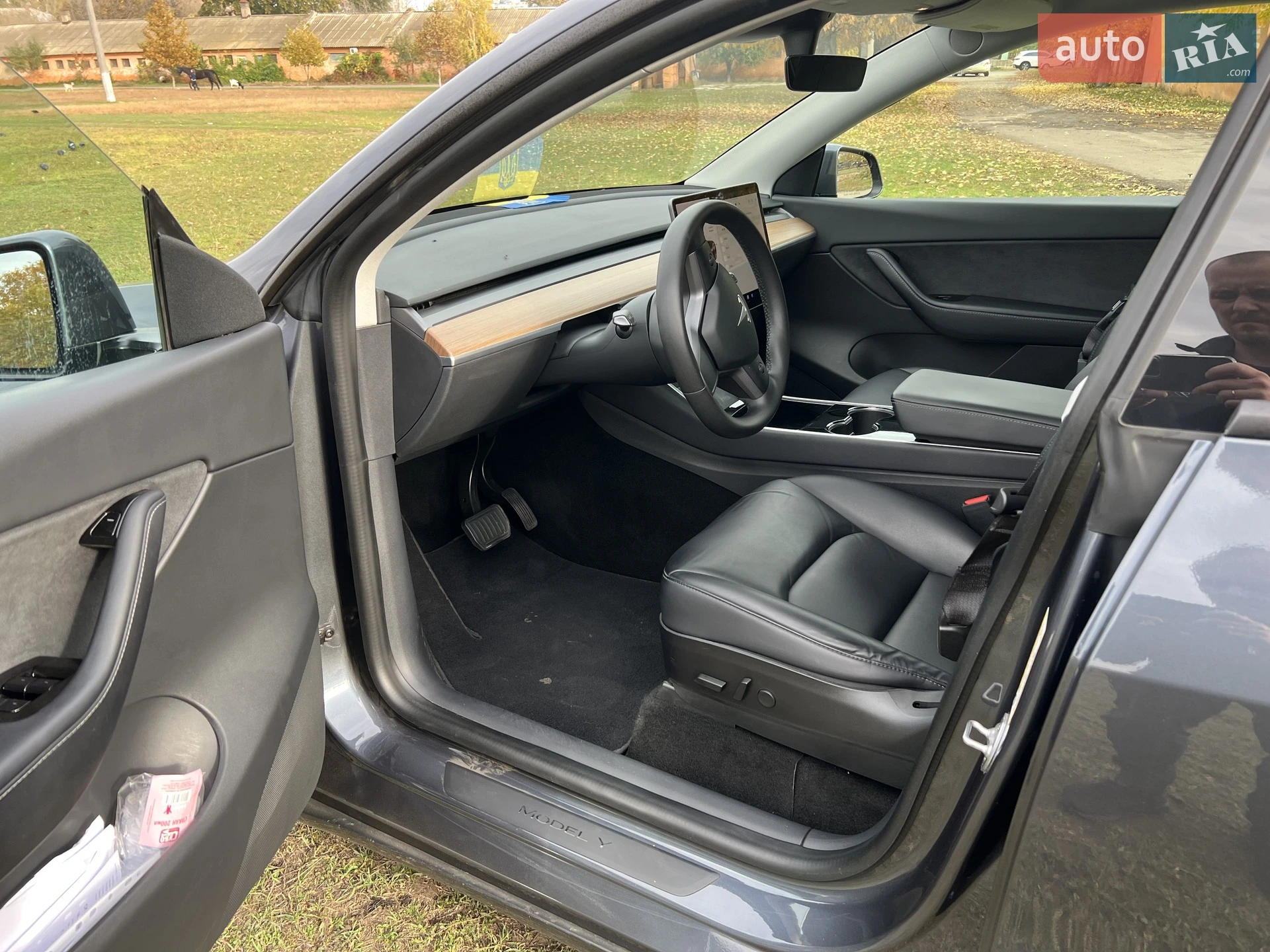 2020 Tesla Model Y - мініатюра 3