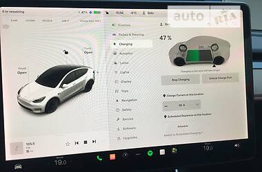 Внедорожник / Кроссовер Tesla Model Y 2020 в Киеве