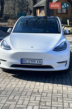 Tesla Model Y 2021