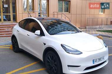 Внедорожник / Кроссовер Tesla Model Y 2021 в 
