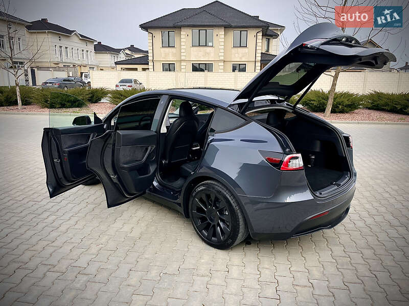 Внедорожник / Кроссовер Tesla Model Y 2020 в Одессе фото 26 Внедорожник / Кроссовер Tesla Model Y 2020 в Одессе