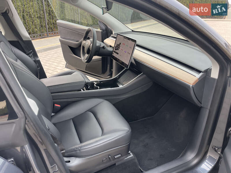 Внедорожник / Кроссовер Tesla Model Y 2020 в Одессе фото 39 Внедорожник / Кроссовер Tesla Model Y 2020 в Одессе