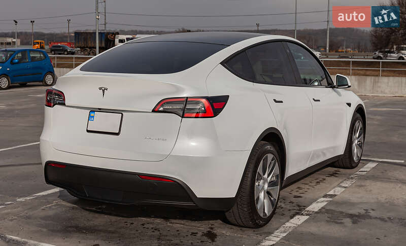 Внедорожник / Кроссовер Tesla Model Y 2020 в Киеве