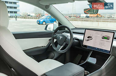 Внедорожник / Кроссовер Tesla Model Y 2020 в Киеве