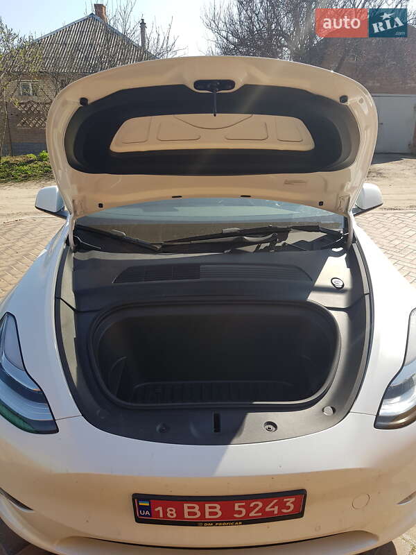 Внедорожник / Кроссовер Tesla Model Y 2022 в Харькове
