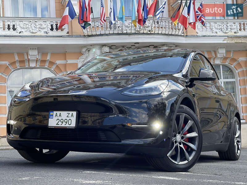 Позашляховик / Кросовер Tesla Model Y 2020 в 