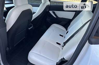 Внедорожник / Кроссовер Tesla Model Y 2020 в 