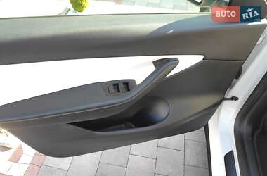 Внедорожник / Кроссовер Tesla Model Y 2020 в 