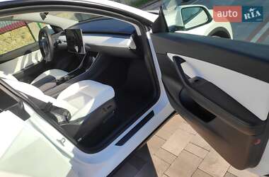 Внедорожник / Кроссовер Tesla Model Y 2020 в 