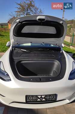 Внедорожник / Кроссовер Tesla Model Y 2020 в 