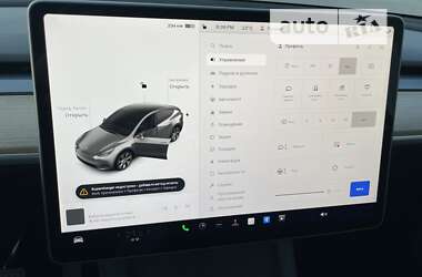 Позашляховик / Кросовер Tesla Model Y 2022 в 