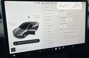 Позашляховик / Кросовер Tesla Model Y 2022 в 