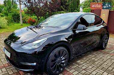 Внедорожник / Кроссовер Tesla Model Y 2021 в 