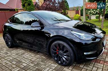 Внедорожник / Кроссовер Tesla Model Y 2021 в 