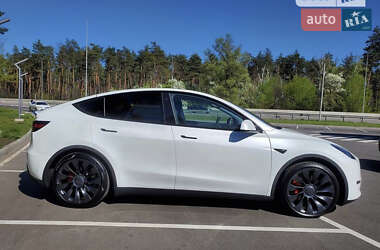 Позашляховик / Кросовер Tesla Model Y 2020 в Києві