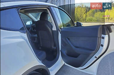 Позашляховик / Кросовер Tesla Model Y 2020 в Києві