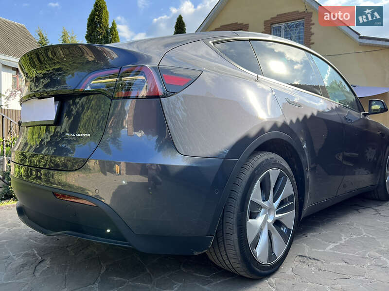 Внедорожник / Кроссовер Tesla Model Y 2022 в Киеве