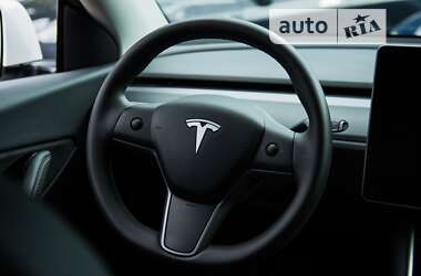 Внедорожник / Кроссовер Tesla Model Y 2020 в 