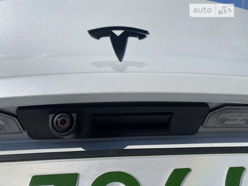 Позашляховик / Кросовер Tesla Model Y 2021 в Києві фото 3 Позашляховик / Кросовер Tesla Model Y 2021 в Києві