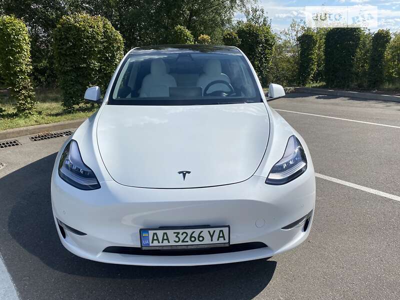 Позашляховик / Кросовер Tesla Model Y 2021 в Києві фото 27 Позашляховик / Кросовер Tesla Model Y 2021 в Києві