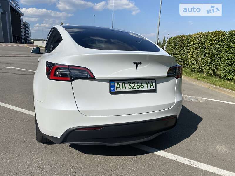 Позашляховик / Кросовер Tesla Model Y 2021 в Києві фото 39 Позашляховик / Кросовер Tesla Model Y 2021 в Києві