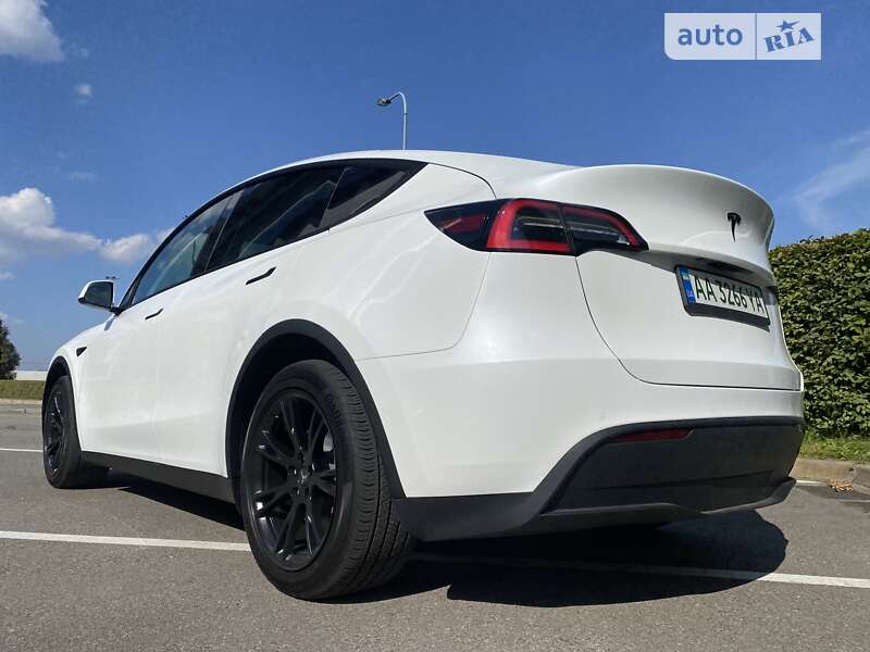 Tesla Model Y 2021 Tesla Model Y 2021