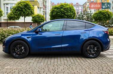 Внедорожник / Кроссовер Tesla Model Y 2021 в 