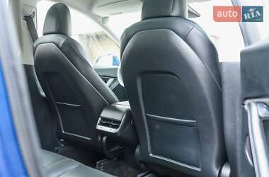 Внедорожник / Кроссовер Tesla Model Y 2021 в 