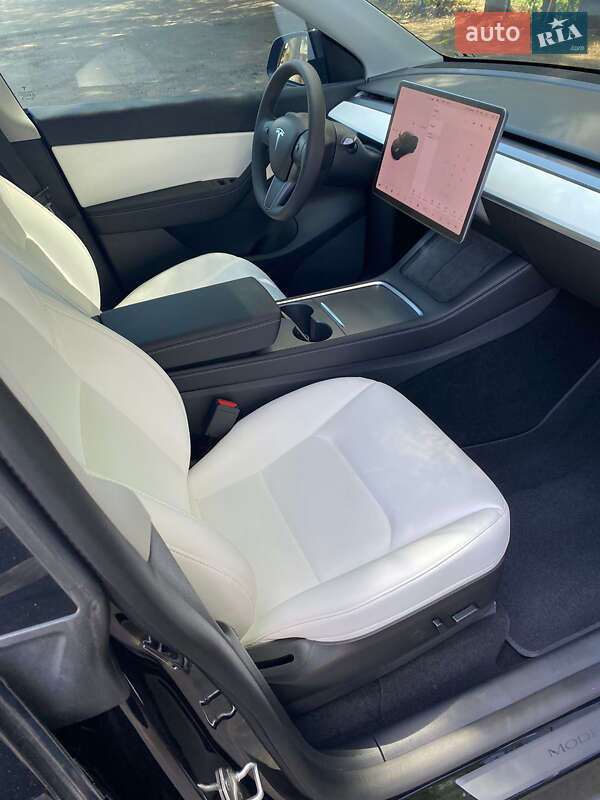 Внедорожник / Кроссовер Tesla Model Y 2021 в Одессе