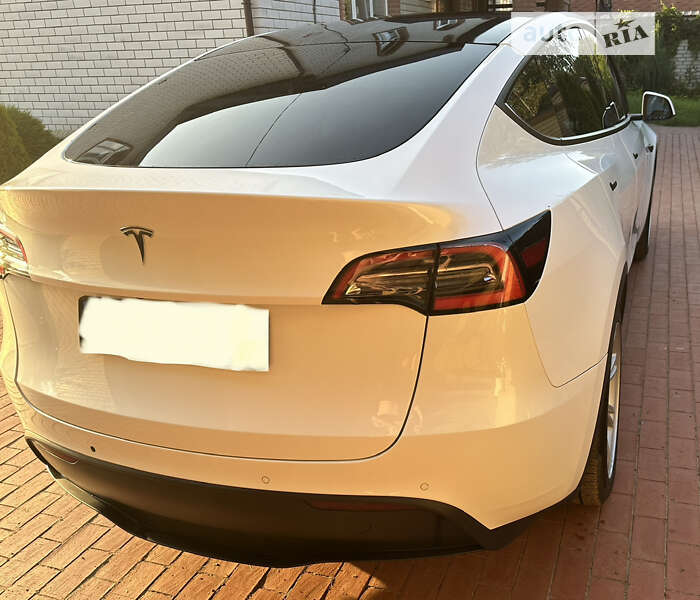 Внедорожник / Кроссовер Tesla Model Y 2021 в Днепре