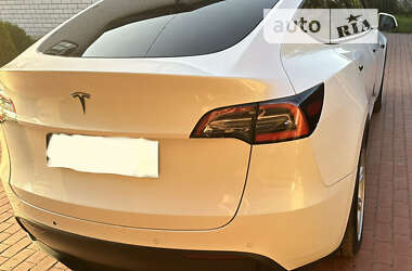 Внедорожник / Кроссовер Tesla Model Y 2021 в 