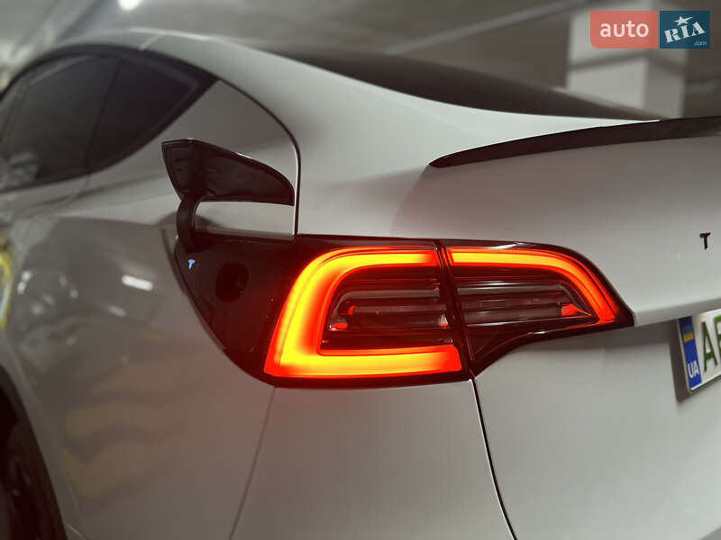 Позашляховик / Кросовер Tesla Model Y 2020 в Вінниці