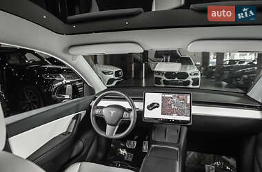 Внедорожник / Кроссовер Tesla Model Y 2021 в 