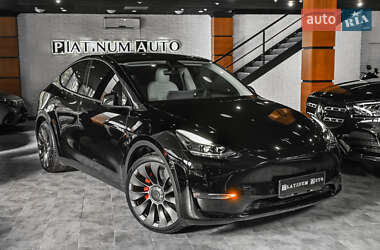 Внедорожник / Кроссовер Tesla Model Y 2021 в 