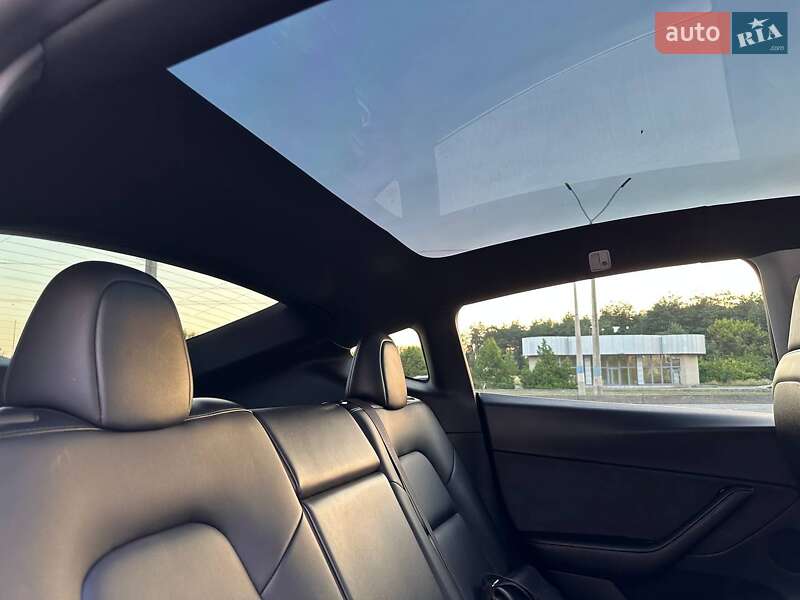 Внедорожник / Кроссовер Tesla Model Y 2021 в Каменском