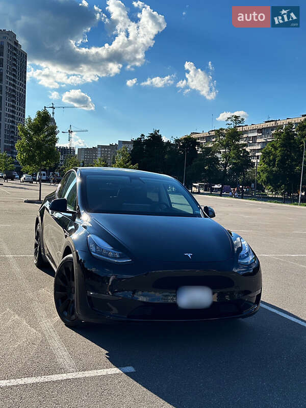 Tesla Model Y 2021