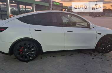 Tesla Model Y 2022