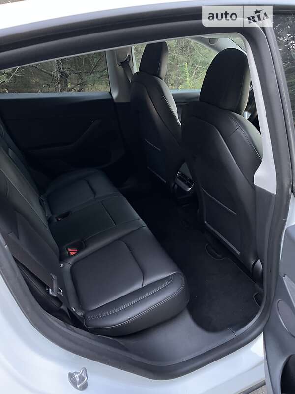 Внедорожник / Кроссовер Tesla Model Y 2022 в Ровно фото 29 Внедорожник / Кроссовер Tesla Model Y 2022 в Ровно