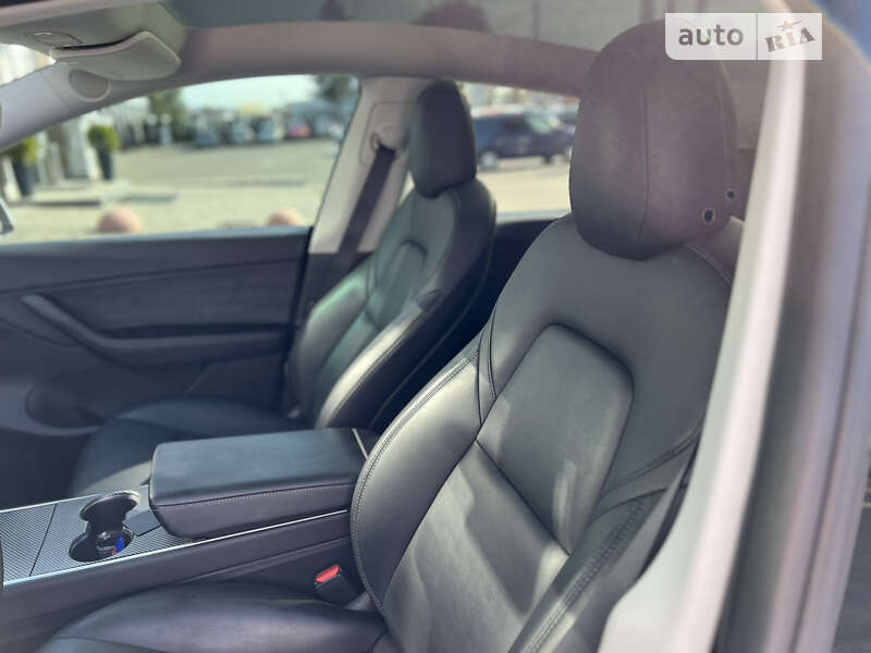 Позашляховик / Кросовер Tesla Model Y 2020 в Тернополі фото 13 Позашляховик / Кросовер Tesla Model Y 2020 в Тернополі