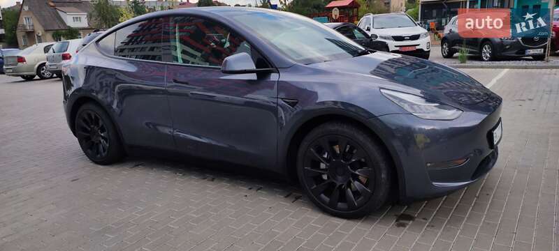 Внедорожник / Кроссовер Tesla Model Y 2021 в Ровно