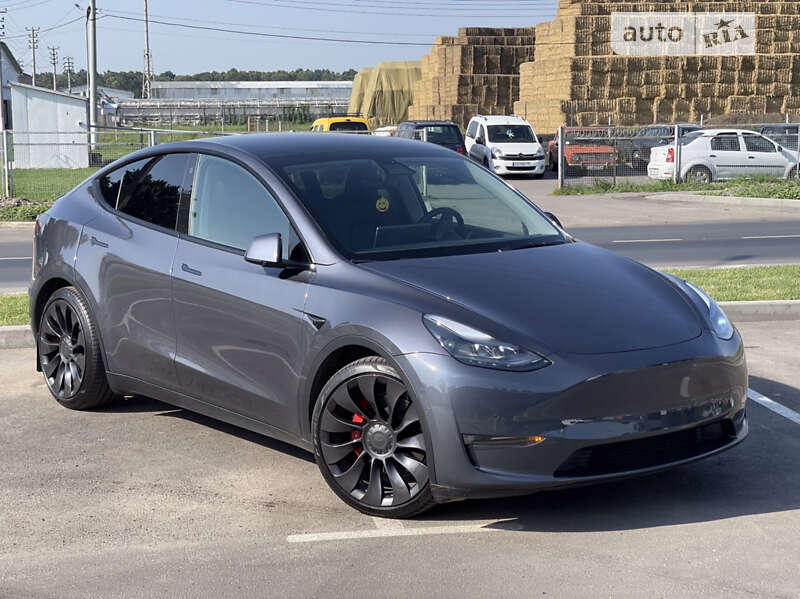 Tesla Model Y 2022