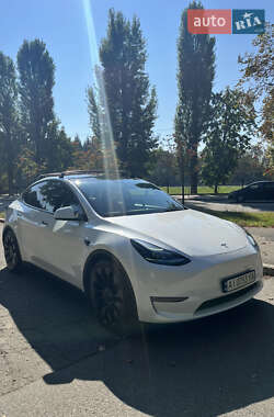 Внедорожник / Кроссовер Tesla Model Y 2022 в Киеве