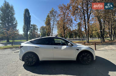 Внедорожник / Кроссовер Tesla Model Y 2022 в Киеве