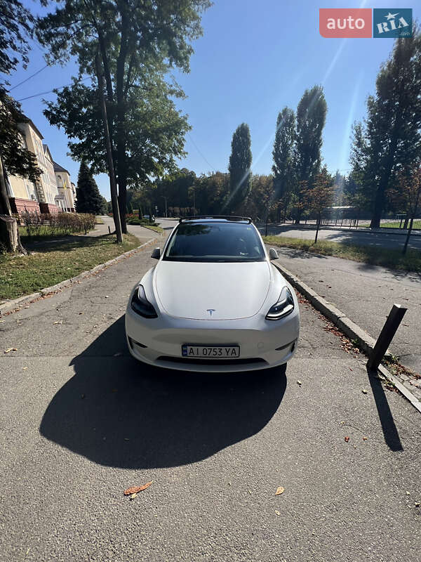 Внедорожник / Кроссовер Tesla Model Y 2022 в Киеве