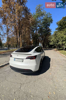 Внедорожник / Кроссовер Tesla Model Y 2022 в 