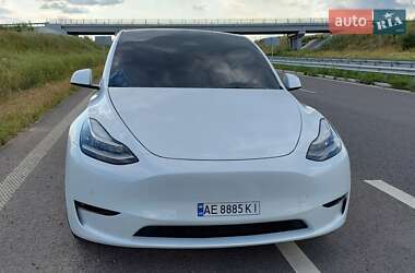 Позашляховик / Кросовер Tesla Model Y 2021 в Дніпрі