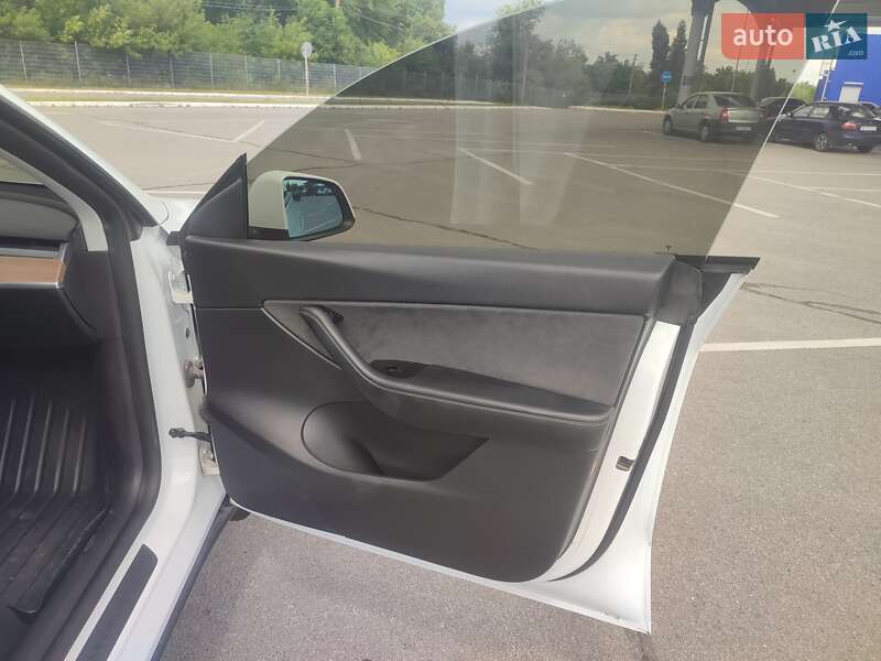 Позашляховик / Кросовер Tesla Model Y 2020 в Запоріжжі